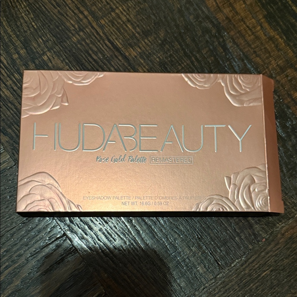 HUDA BEAUTY Rose Gold Remastered Eyeshadow Palette